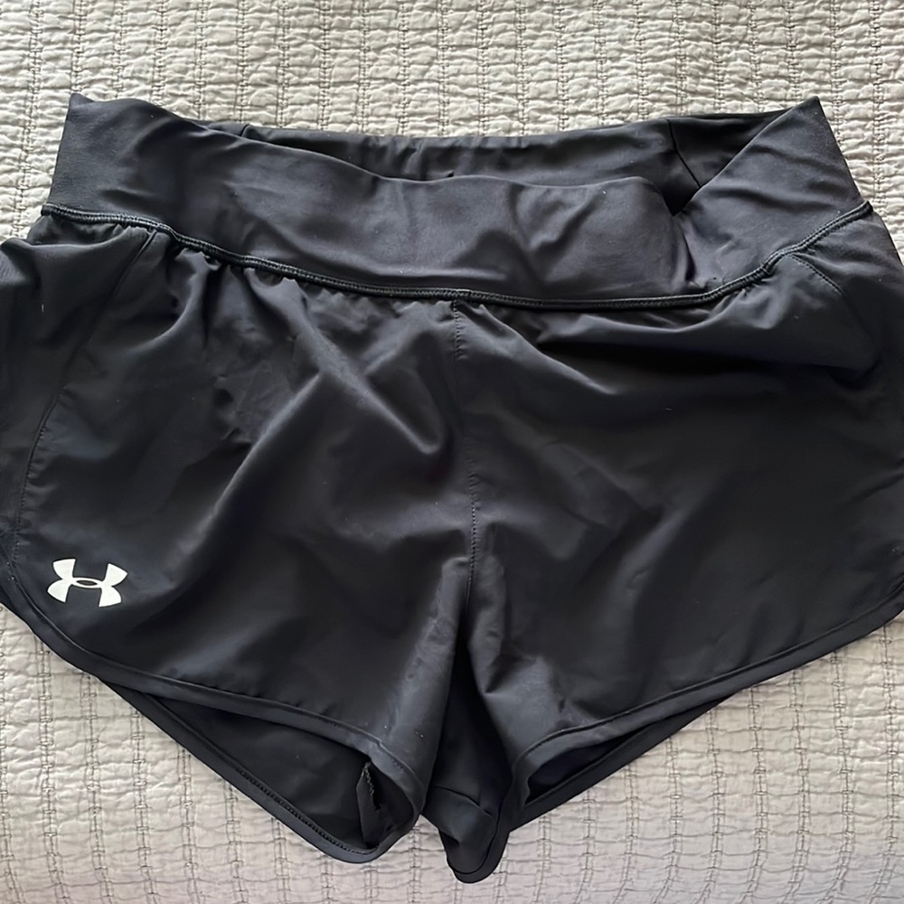 Women's UA Speedpocket Shorts, Size L, Black